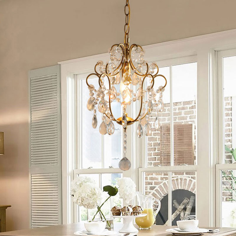 Shining a Light on Artistic Beauty: Transforming Your Space with Chandeliers